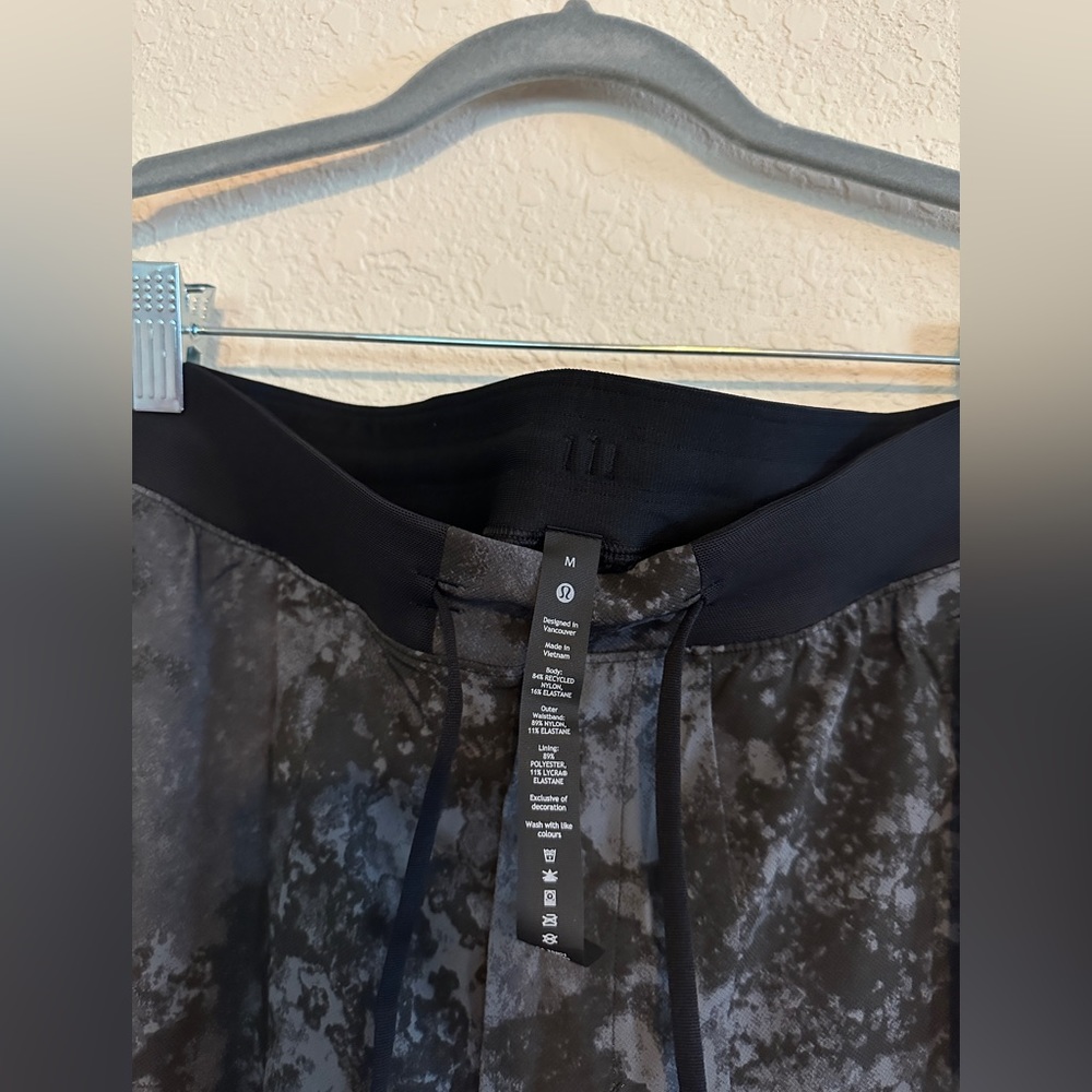 NWT Lululemon License to Train Linerless Short 7"/ Size: M / color: TXAB - Picture 5 of 6